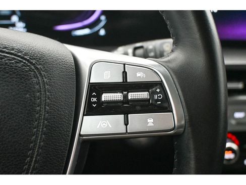 Used 2024 Kia Telluride S image 37