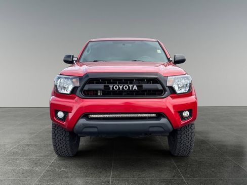 Used 2015 Toyota Tacoma 4x4 Double Cab w/ SR5 Package image 3