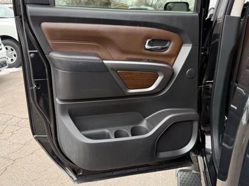 Used 2019 Nissan Titan Platinum Reserve w/ Platinum Utility Package image 13