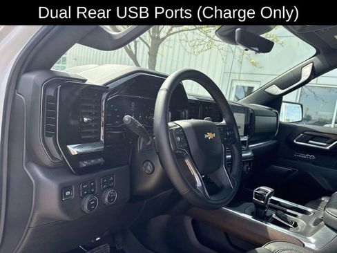 Certified 2025 Chevrolet Silverado 1500 High Country w/ High Country Premium Package AWD/4WD image 11