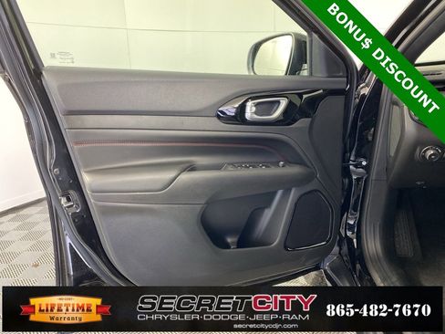 New 2026 Jeep Compass Trailhawk image 12