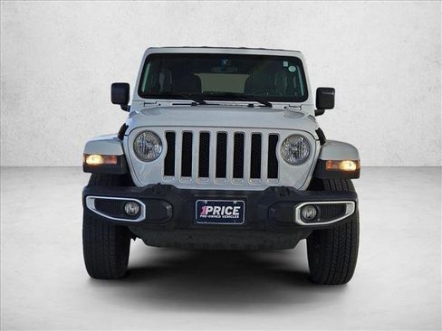 Used 2019 Jeep Wrangler Unlimited Sahara image 2