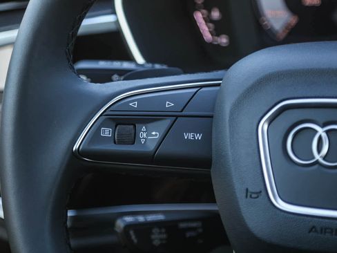 New 2025 Audi Q3 2.0T Premium image 23