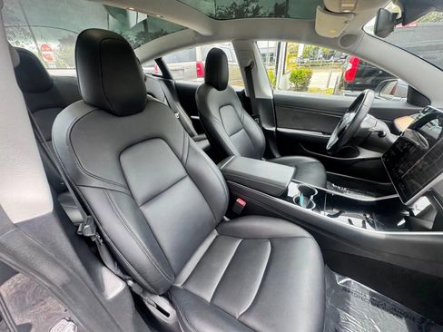 Used 2018 Tesla Model 3 Long Range AWD/4WD image 15