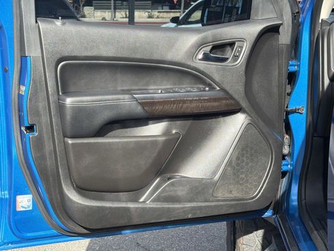 Used 2022 GMC Canyon Elevation w/ Elevation Premium Package image 18