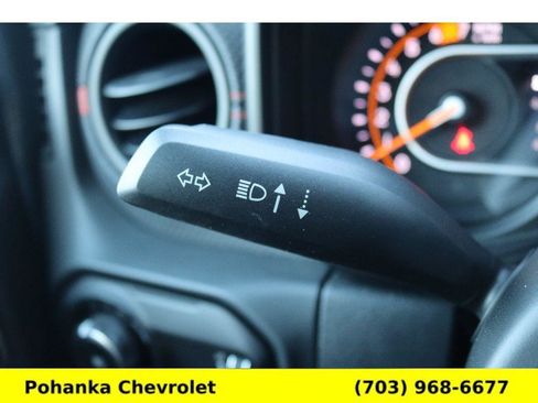 Used 2024 Jeep Wrangler Rubicon w/ Technology Group image 12