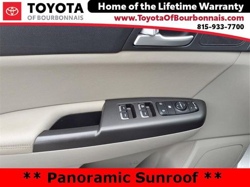 Used 2020 Kia Sportage S w/ S Sunroof Package image 11