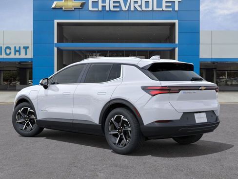 New 2026 Chevrolet Equinox EV LT image 3