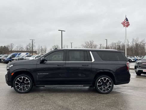 Used 2023 Chevrolet Suburban LT image 8