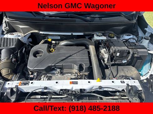 Used 2023 GMC Terrain Denali w/ Denali Premium Package AWD/4WD image 7