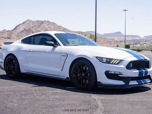 Used 2018 Ford Mustang Shelby GT350 w/ Electronics Package RWD image 10