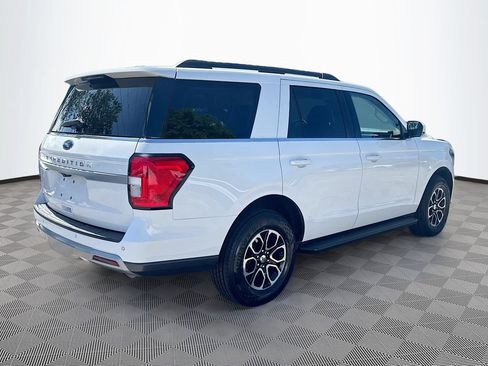 Used 2024 Ford Expedition XLT AWD/4WD image 6
