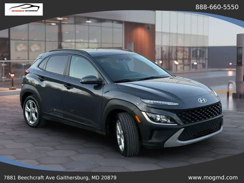 Used 2022 Hyundai Kona SEL FWD image 3