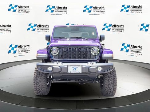 New 2026 Jeep Gladiator Sport AWD/4WD image 8