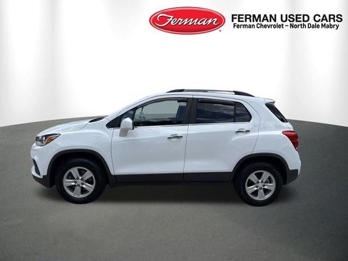 Used 2020 Chevrolet Trax LT w/ Driver Confidence Package AWD/4WD image 11