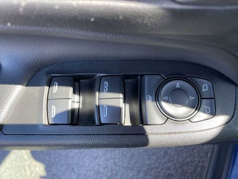 Used 2023 Chevrolet Equinox LT w/ LPO, Floor Liner Package AWD/4WD image 15
