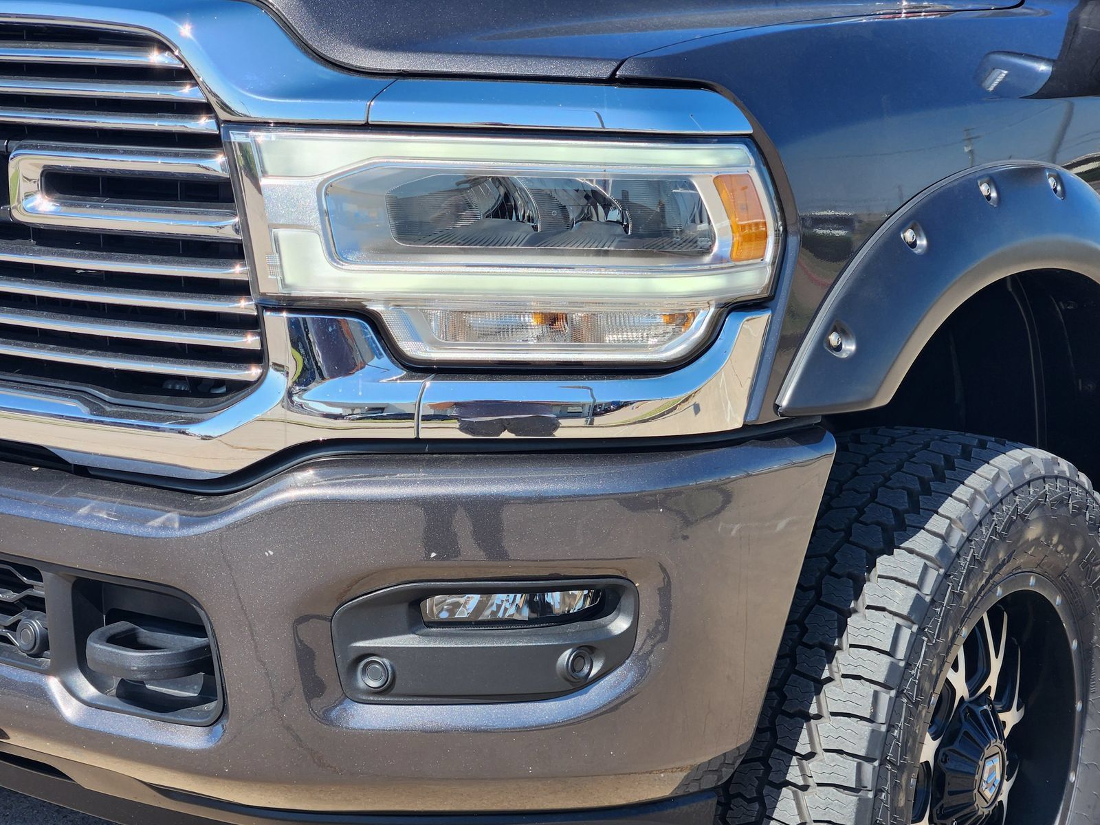 Used 2023 RAM 3500 Laramie AWD/4WD image 8