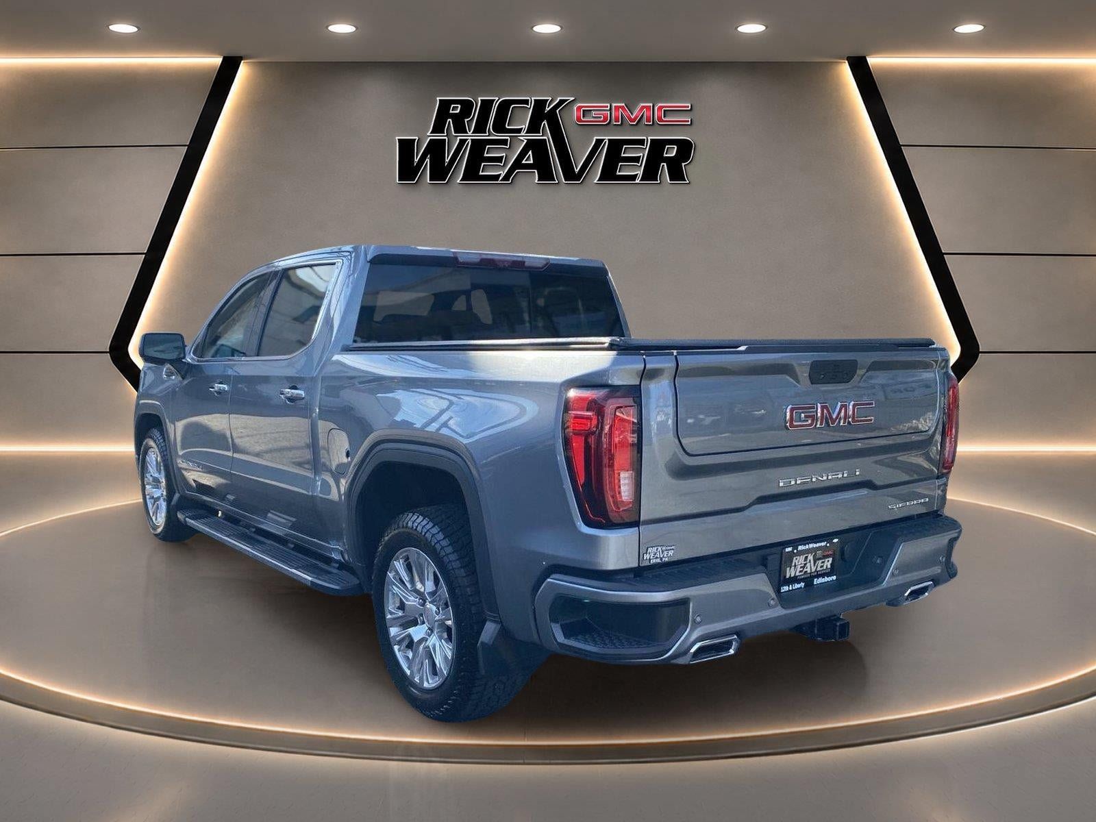 Used 2021 GMC Sierra 1500 Denali w/ Technology Package AWD/4WD image 4