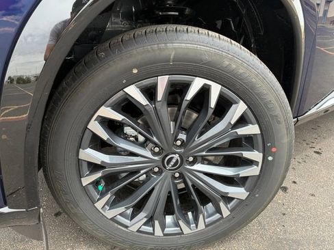 New 2026 Nissan Rogue Platinum AWD/4WD image 9