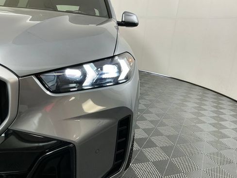 Used 2024 BMW X5 sDrive40i w/ M Sport Package RWD image 8