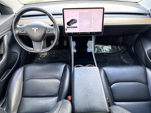 Used 2018 Tesla Model 3 Long Range image 19