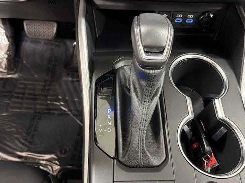 Used 2022 Toyota Highlander XSE image 21