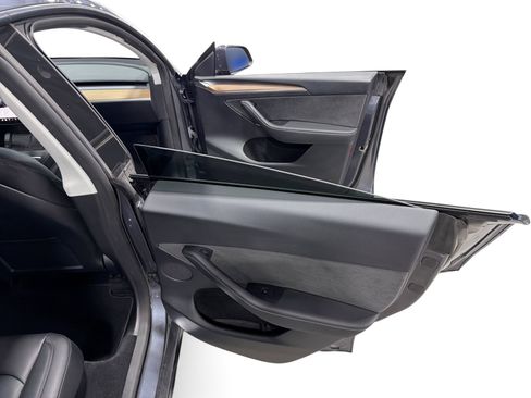 Certified 2023 Tesla Model Y Long Range AWD/4WD image 12