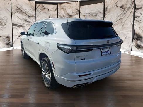 Used 2025 Buick Enclave Avenir w/ Trailering Package, 5000 lbs. image 5