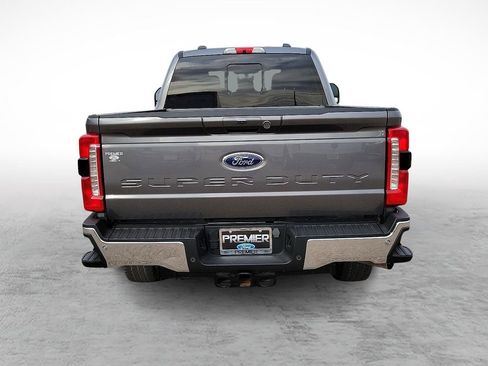 Used 2023 Ford F250 Lariat w/ FX4 Off-Road Package AWD/4WD image 9