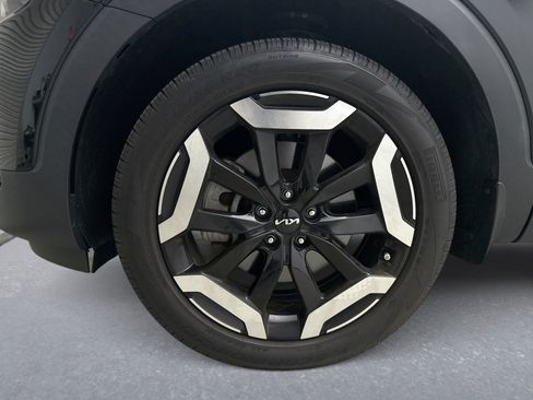 Used 2023 Kia Telluride EX w/ EX Captain's Chair Package FWD image 22