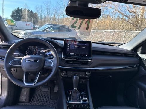 Used 2024 Jeep Compass Trailhawk image 43