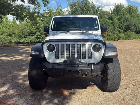 Used 2020 Jeep Gladiator Sport w/ Quick Order Package 24S AWD/4WD image 13