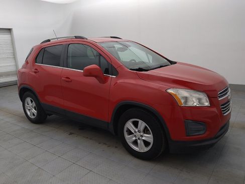 Used 2016 Chevrolet Trax LT w/ LT Convenience Package FWD image 11