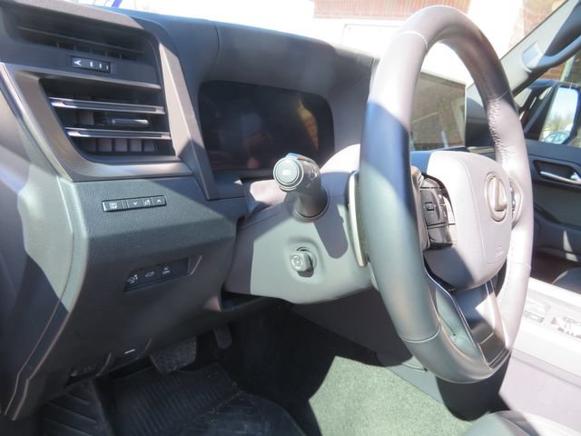 Used 2024 Lexus GX 550 AWD/4WD image 22