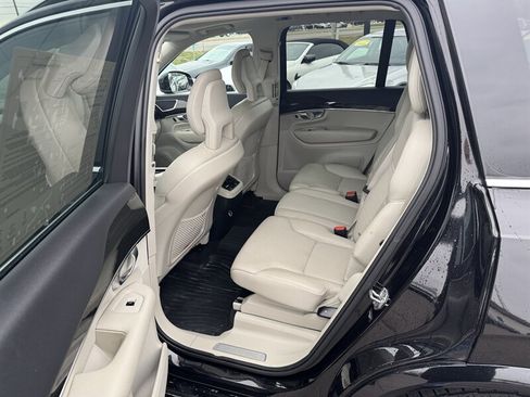 Used 2018 Volvo XC90 T6 Momentum w/ Convenience Package image 20