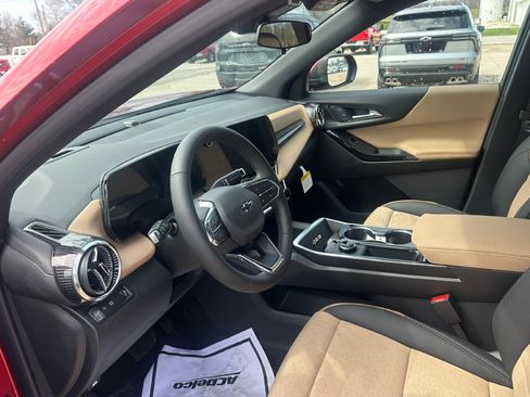 New 2026 Chevrolet Equinox ACTIV w/ Convenience Package III FWD image 11