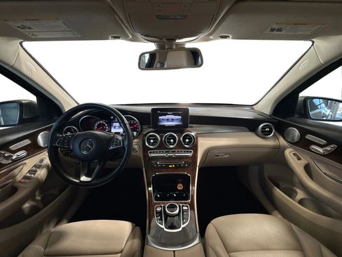 Used 2019 Mercedes-Benz GLC 300 image 17