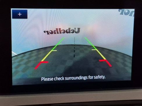 Used 2022 Ford Escape SE image 20