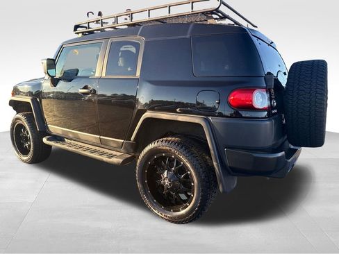 Used 2014 Toyota FJ Cruiser 4WD image 3