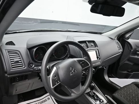 Used 2025 Mitsubishi Outlander Sport ES AWD/4WD image 13
