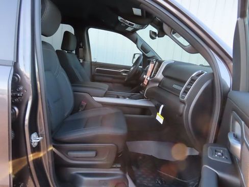 New 2026 RAM 1500 Big Horn AWD/4WD image 25
