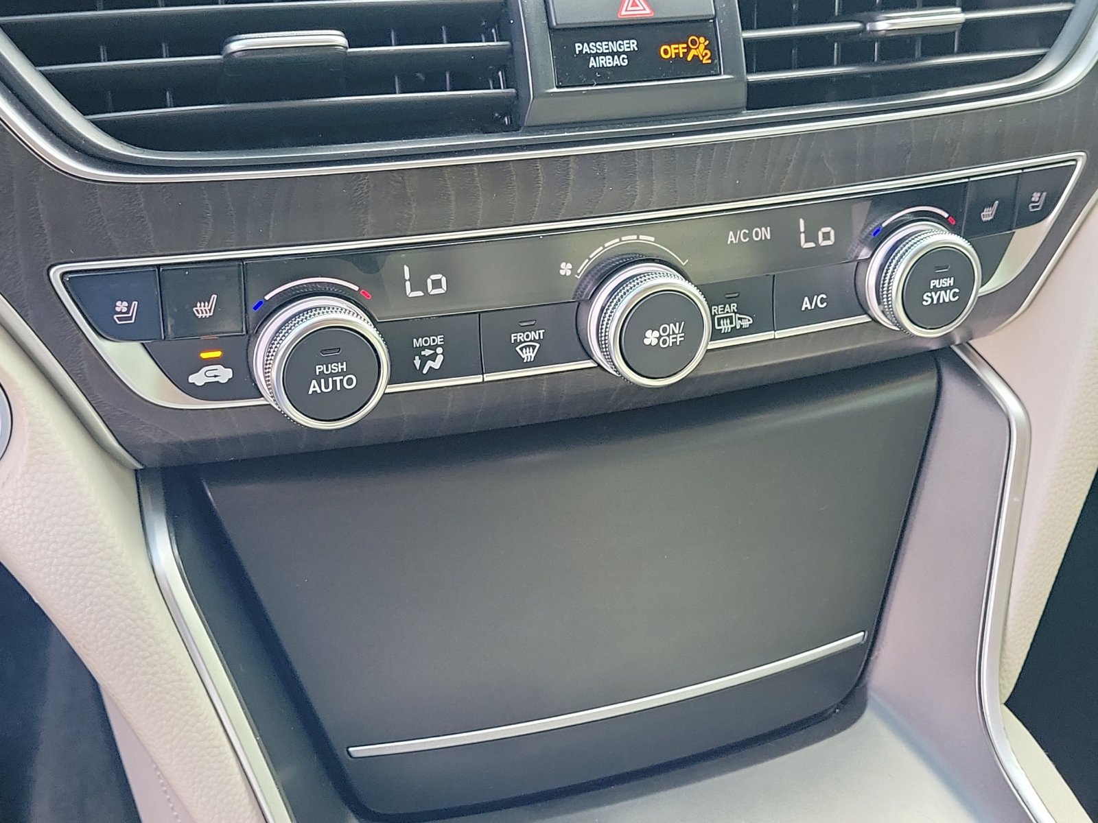 Used 2019 Honda Accord Touring image 25