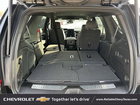 Certified 2025 GMC Yukon Denali image 32