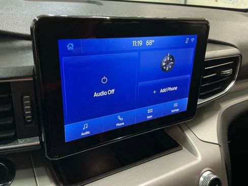 Used 2021 Ford Explorer XLT w/ Equipment Group 202A image 24