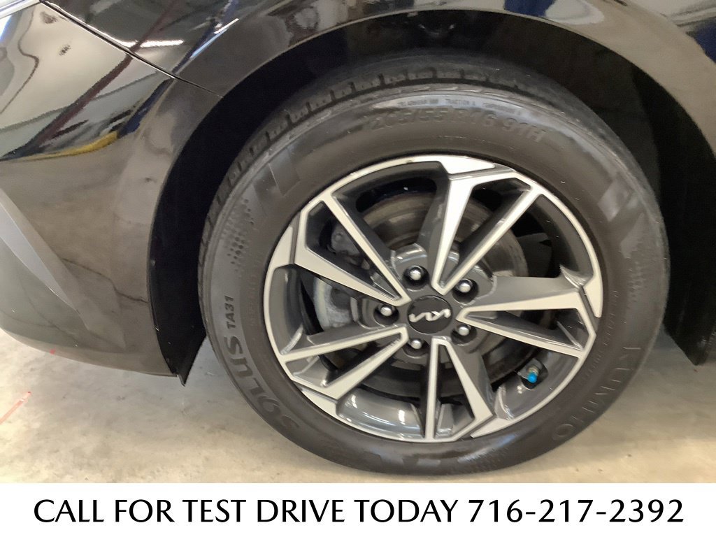 Used 2023 Kia Forte LXS FWD image 20