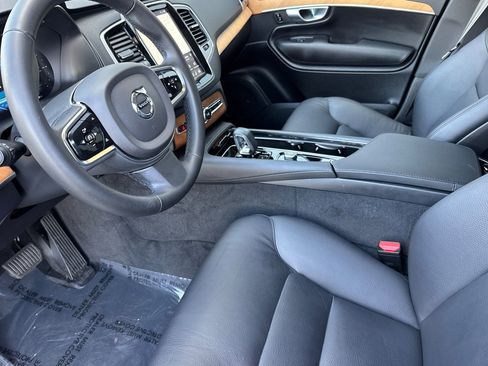 Used 2024 Volvo XC90 T8 Plus w/ Protection Package Premier image 9