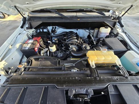 Used 2016 Nissan NV 2500 SV w/ Technology Package image 40