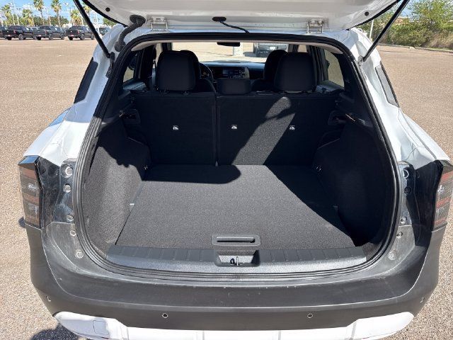 Certified 2025 Nissan Kicks SV FWD image 15
