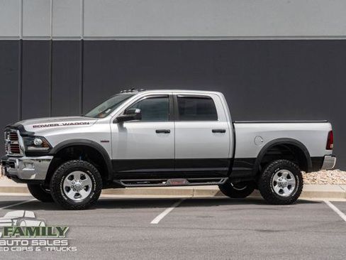 Used 2016 RAM 2500 Power Wagon w/ Luxury Group AWD/4WD image 3