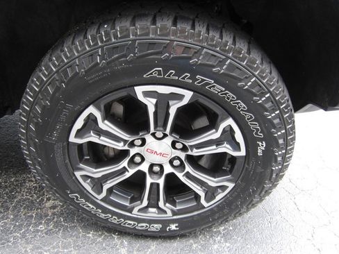 Used 2023 GMC Canyon AT4 w/ AT4 Premium Package AWD/4WD image 24